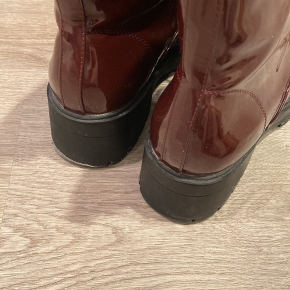 Forever 21 Maroon Patent Lace Up Chunky Combat Boots - Picture 2 of 6